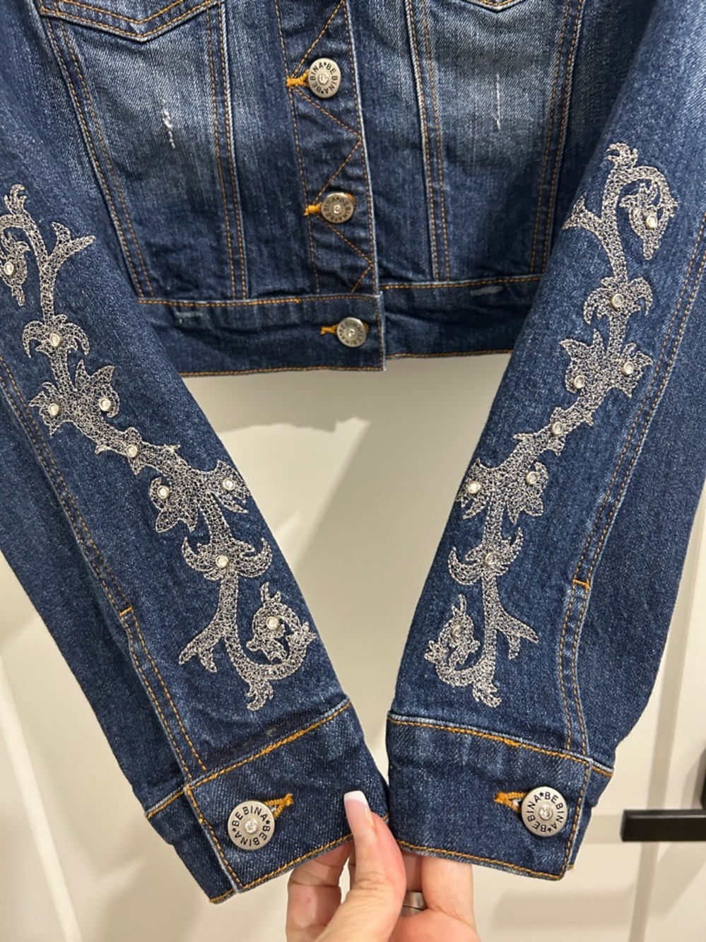 Bebina Cropped Embellished Denim Jacket |Size Small - Picture 4 of 16